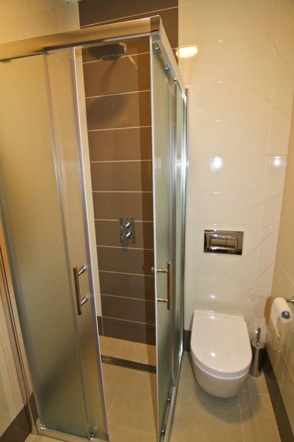 Villa Savar Apartmani ภายนอก รูปภาพ