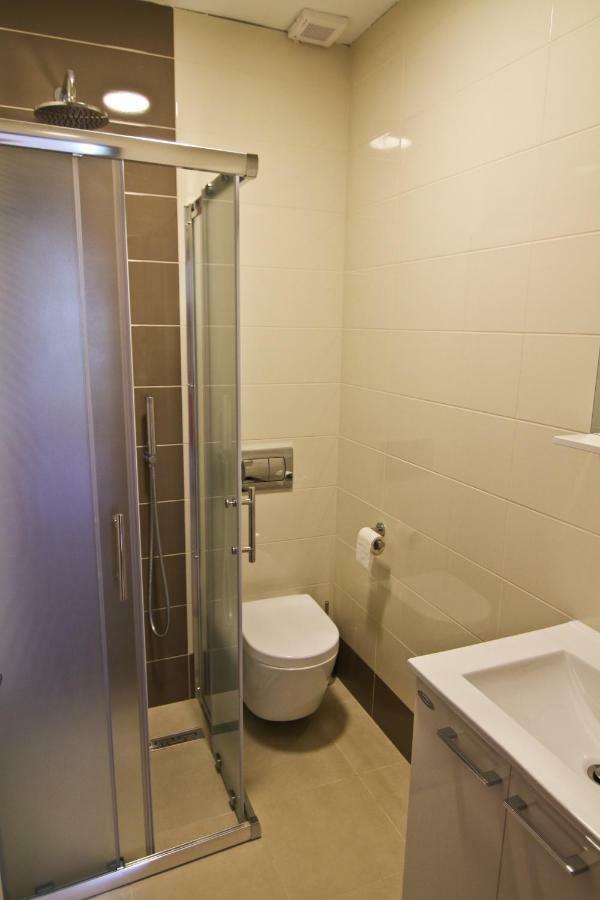 Villa Savar Apartmani ภายนอก รูปภาพ